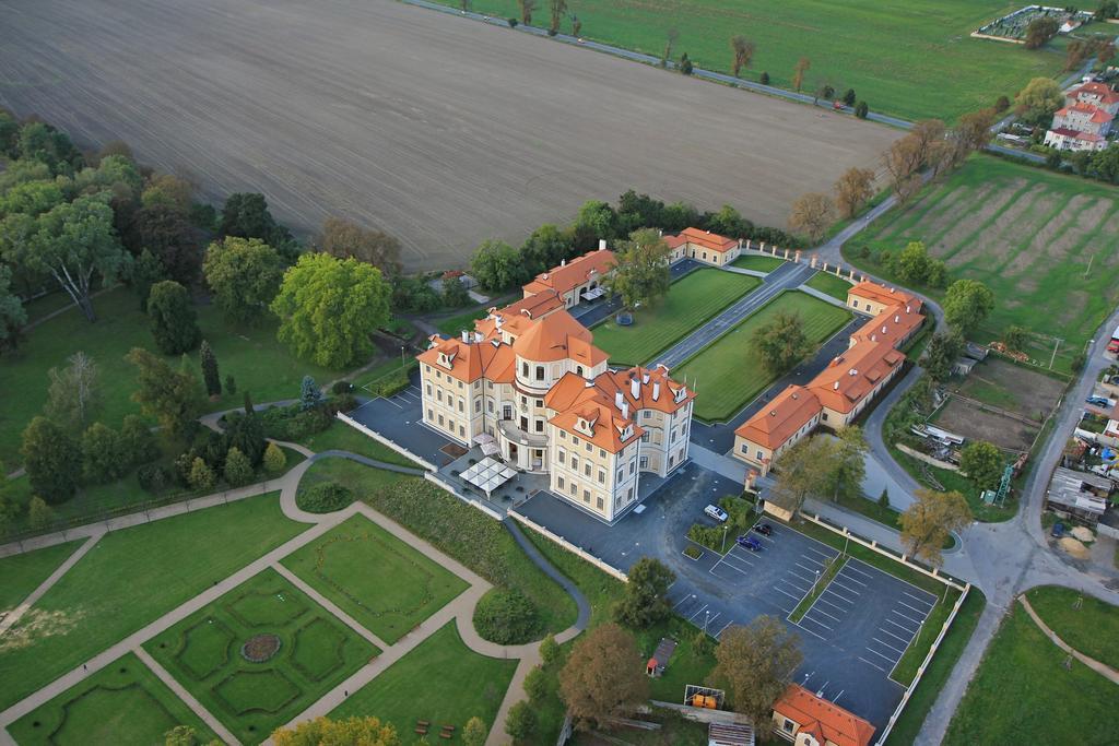 立布利萨酒店 Byšice 外观 照片